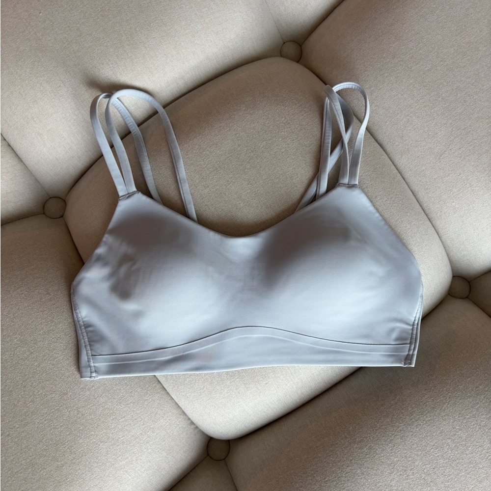 Lululemon Like A Cloud Sports Bra, B/C Support in Serene Blue, Size 6